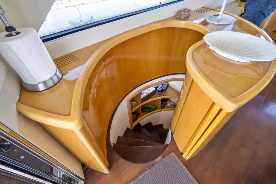 2005 Pershing 76 Motor Yacht - Denise - Companionway