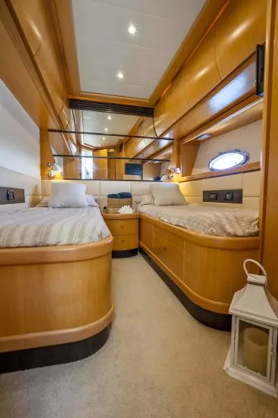 2005 Pershing 76 Motor Yacht - Denise - Starboard Guest Stateroom