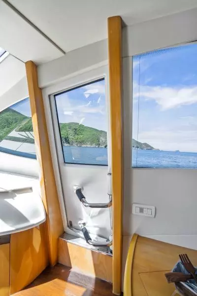 2005 Pershing 76 Motor Yacht - Denise - Starboard Side Door