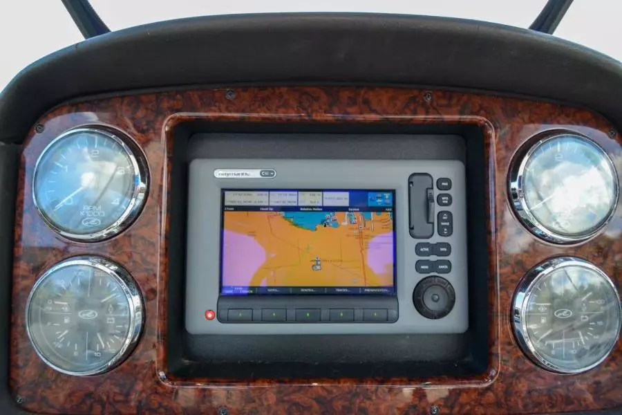 2005 Sea Ray 420 Sedan Bridge