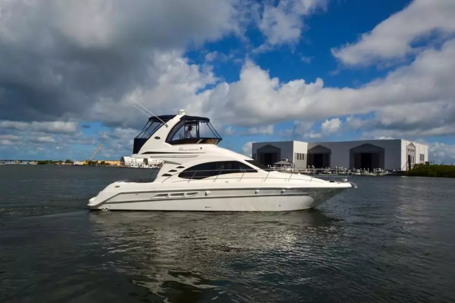 2005 Sea Ray 420 Sedan Bridge