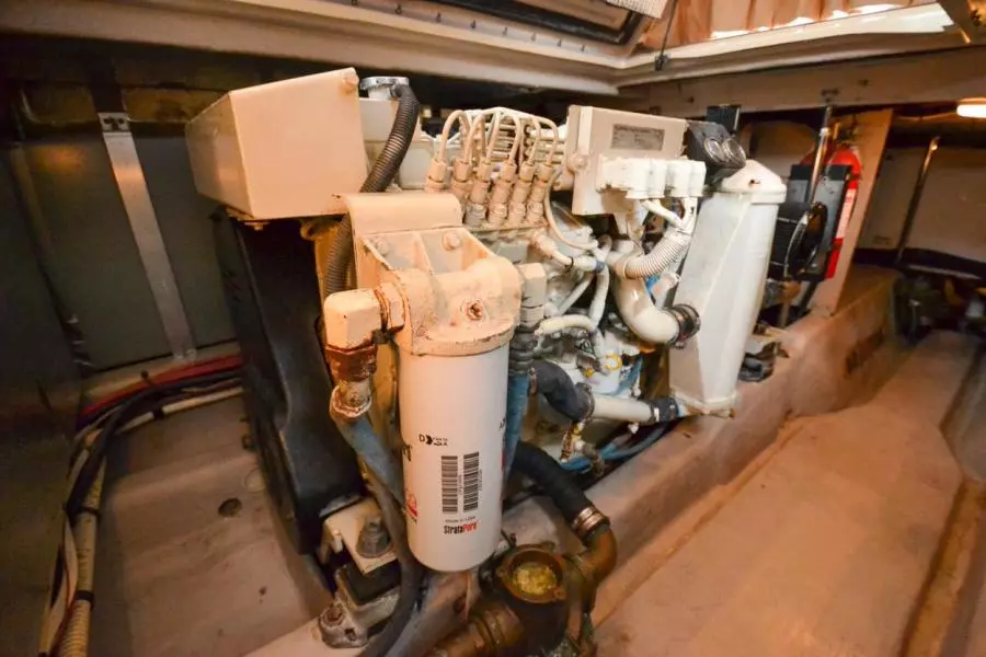 2005 Sea Ray 420 Sedan Bridge