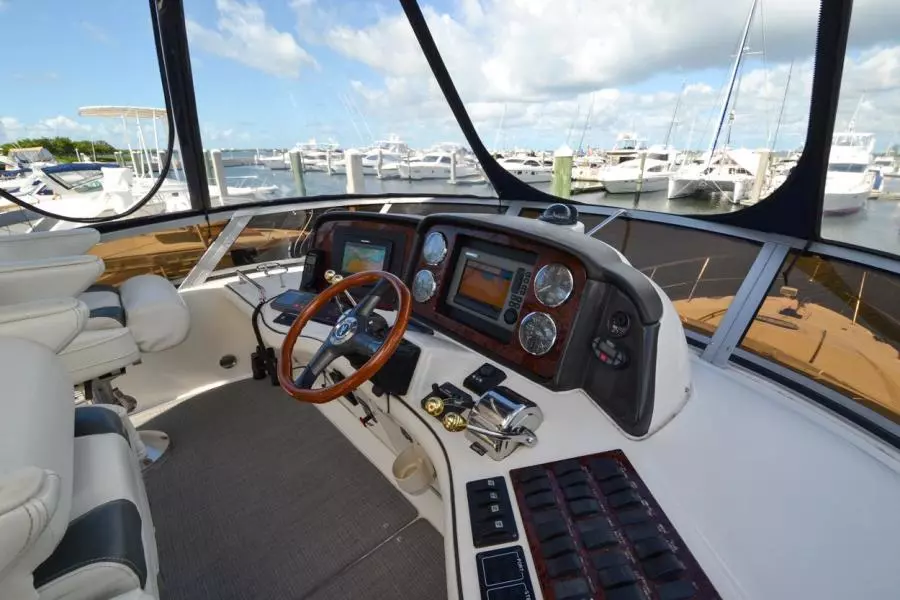 2005 Sea Ray 420 Sedan Bridge