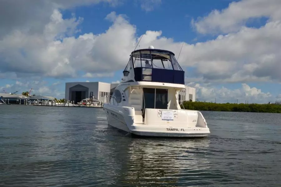 2005 Sea Ray 420 Sedan Bridge