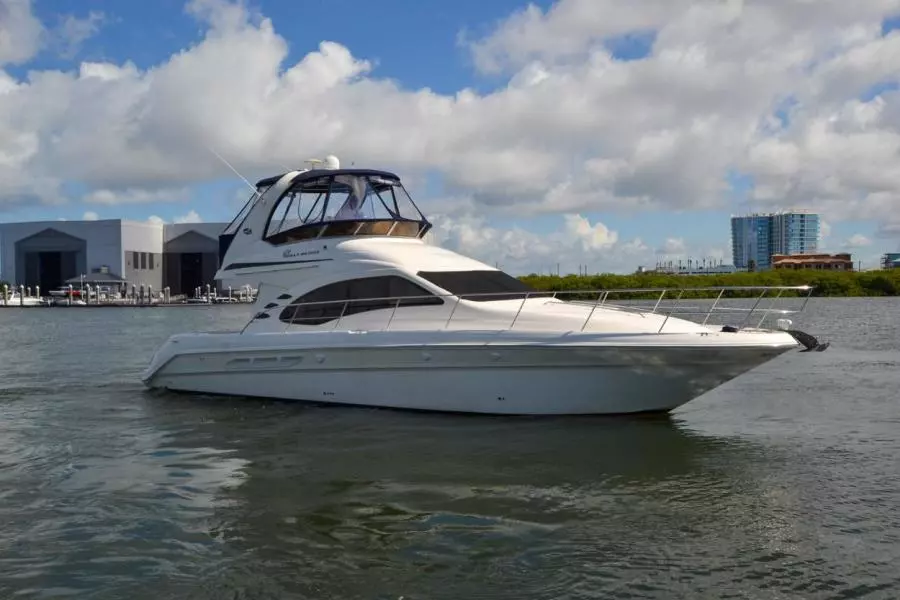 2005 Sea Ray 420 Sedan Bridge