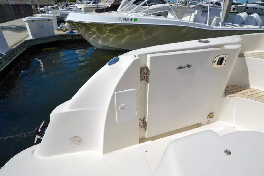 2005 Sea Ray 420 Sedan Bridge