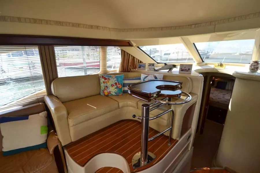 2005 Sea Ray 420 Sedan Bridge