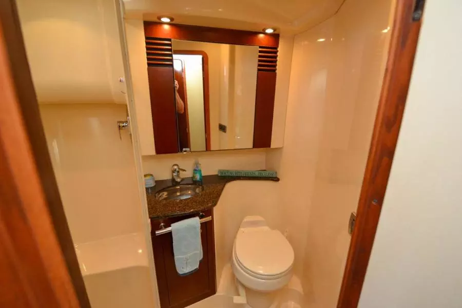 2005 Sea Ray 420 Sedan Bridge