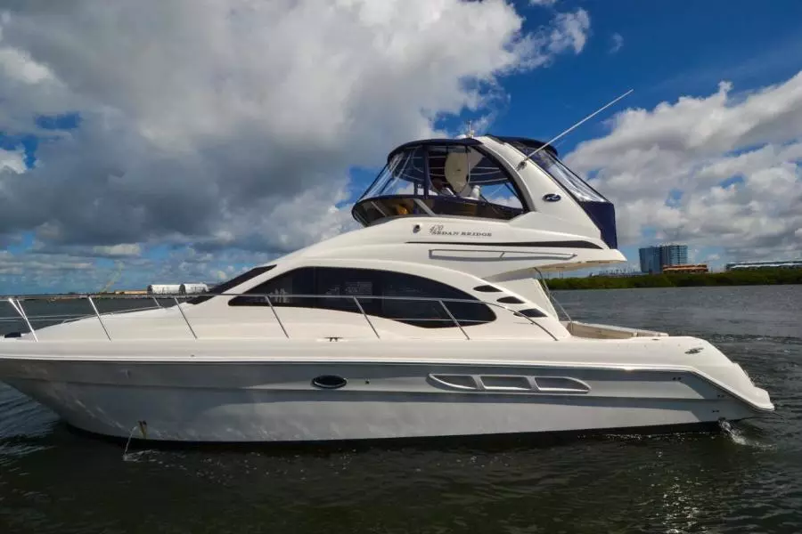 2005 Sea Ray 420 Sedan Bridge