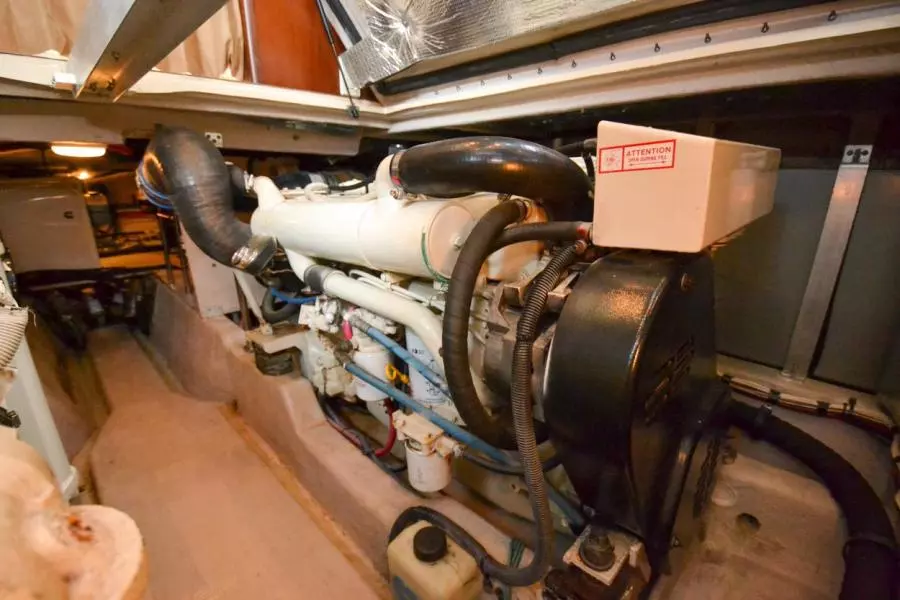 2005 Sea Ray 420 Sedan Bridge