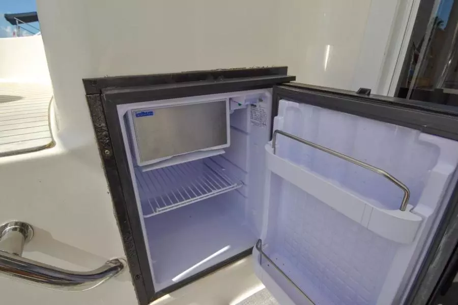 2005 Sea Ray 420 Sedan Bridge