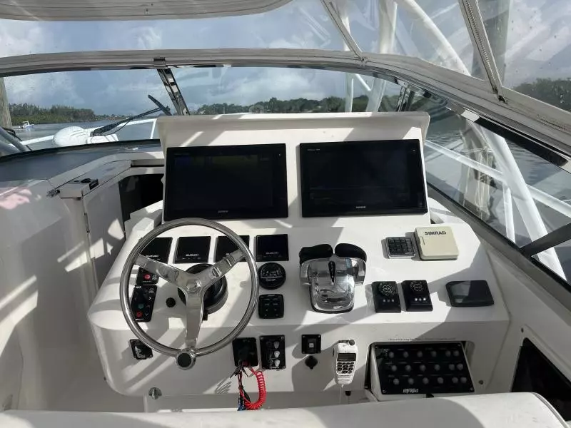 2009 Intrepid 430 Sport Yacht