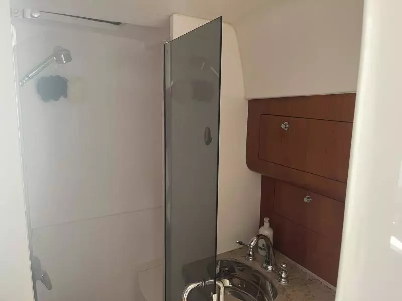 2009 Intrepid 430 Sport Yacht