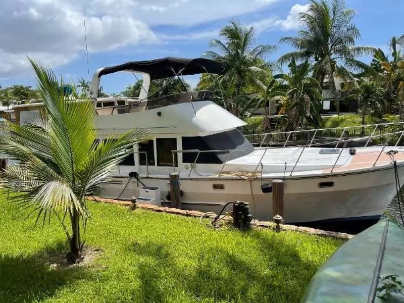 1989 Heritage East Sundeck Trawler