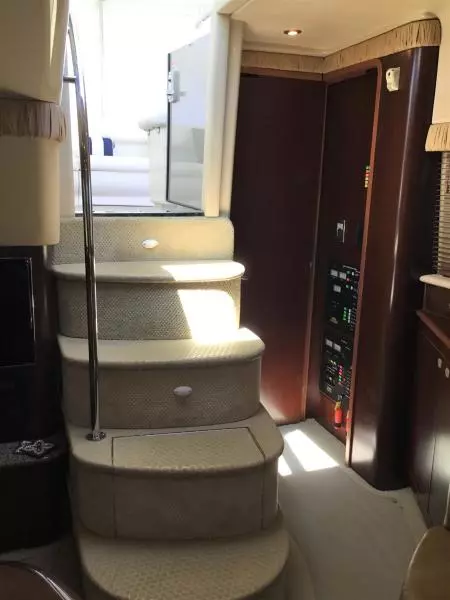 2005 Sea Ray 40 Motor Yacht