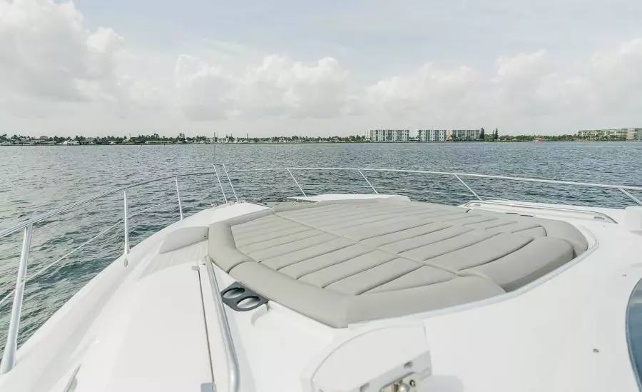 2018 Sunseeker Predator