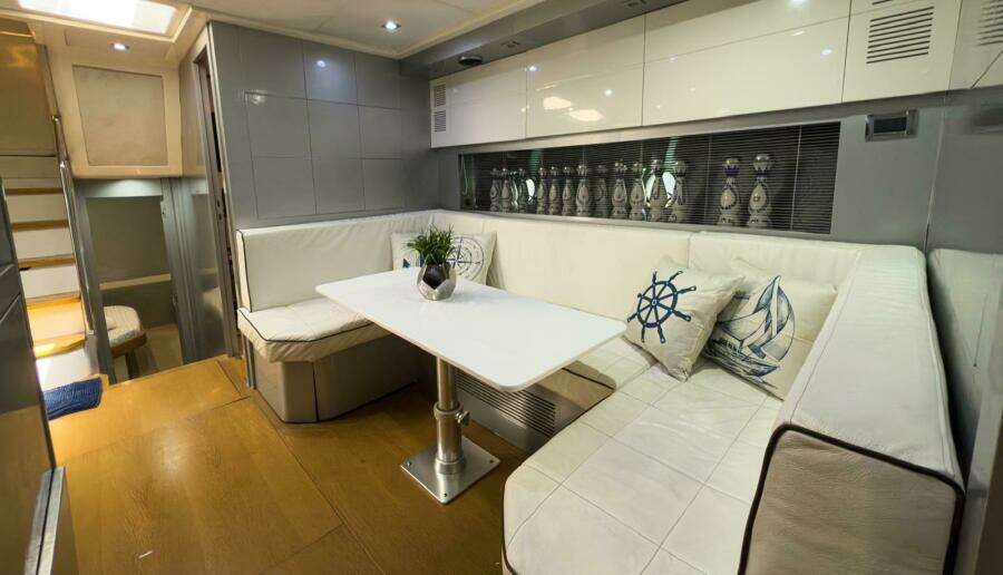 2013 Azimut Atlantis