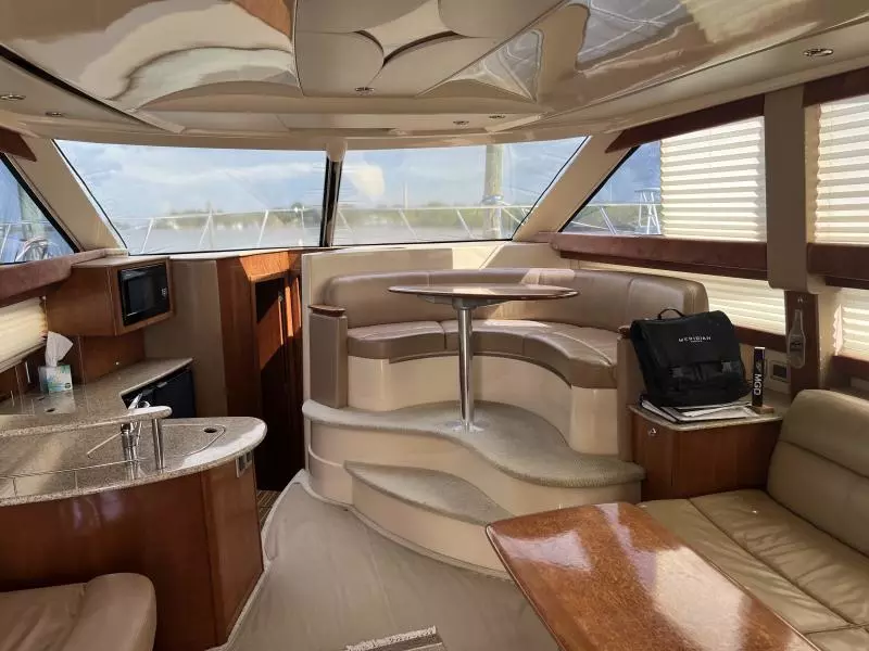 2007 Meridian 391 Sedan Bridge