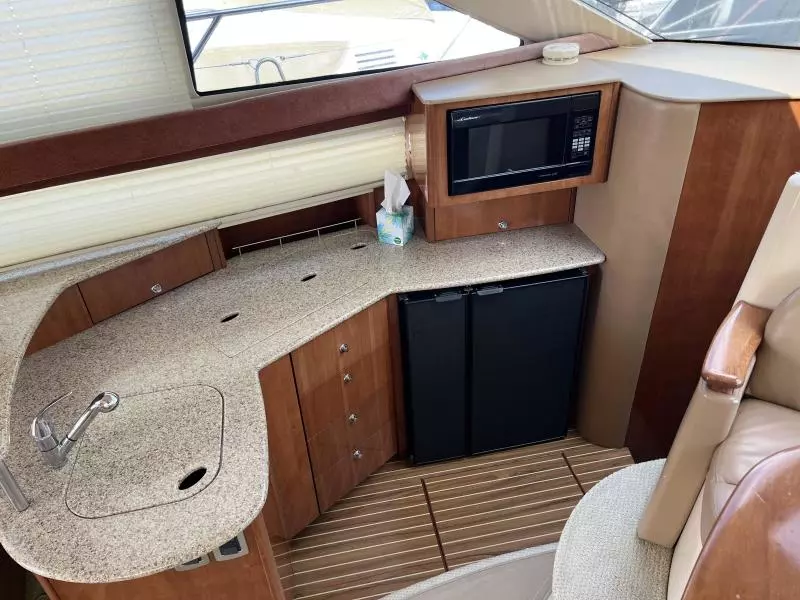 2007 Meridian 391 Sedan Bridge