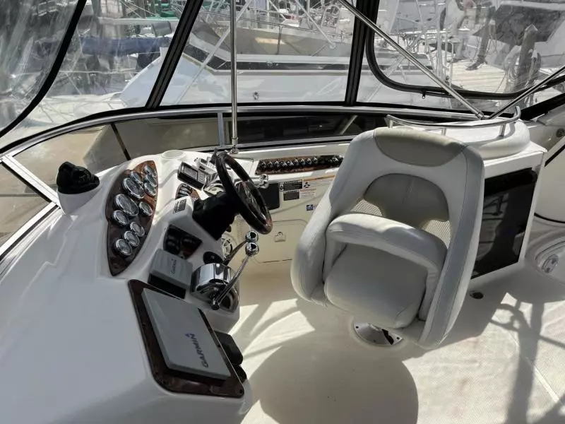 2007 Meridian 391 Sedan Bridge