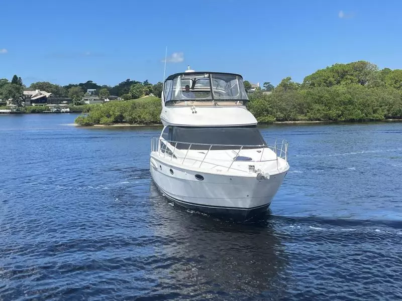 2007 Meridian 391 Sedan Bridge