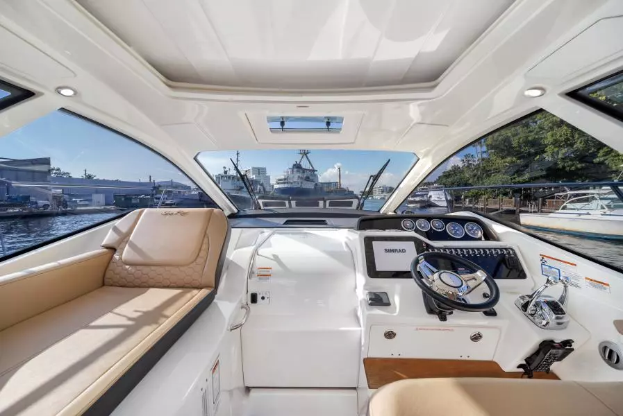 2019 Sea Ray Sundancer Coupe