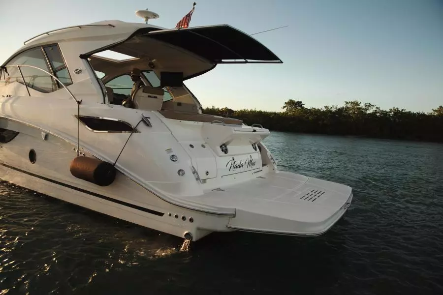 2019 Sea Ray Sundancer Coupe