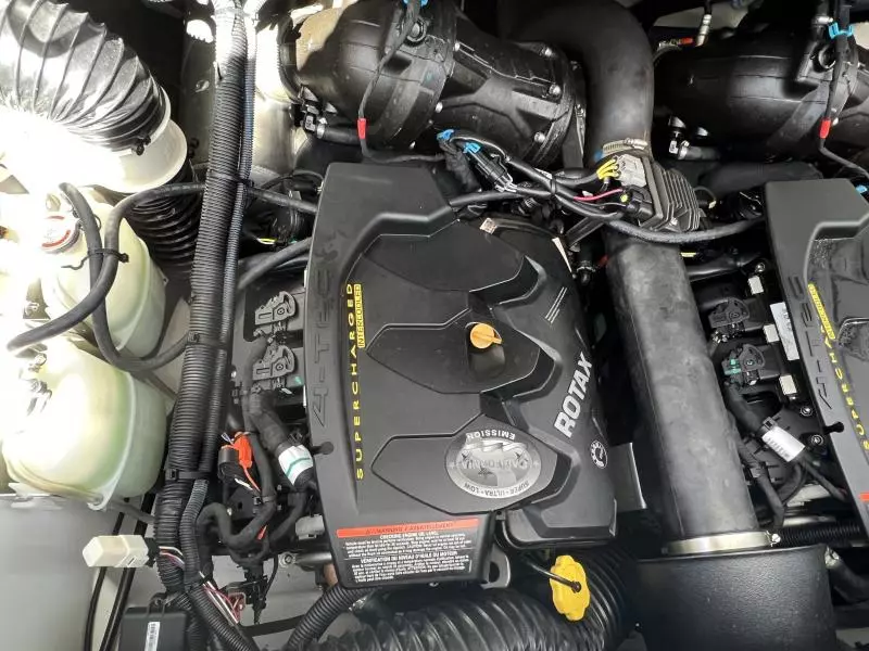 2020 Scarab 255 ID Open