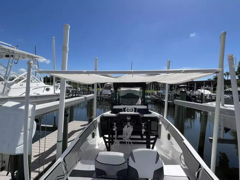 2020 Scarab 255 ID Open