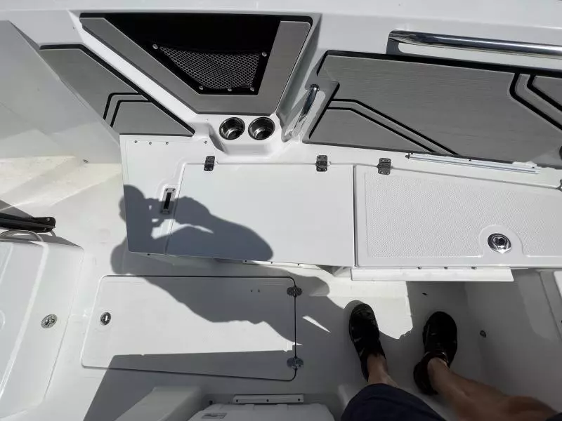 2020 Scarab 255 ID Open