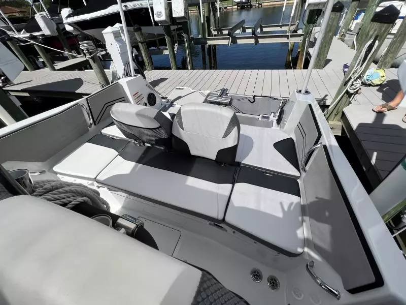 2020 Scarab 255 ID Open