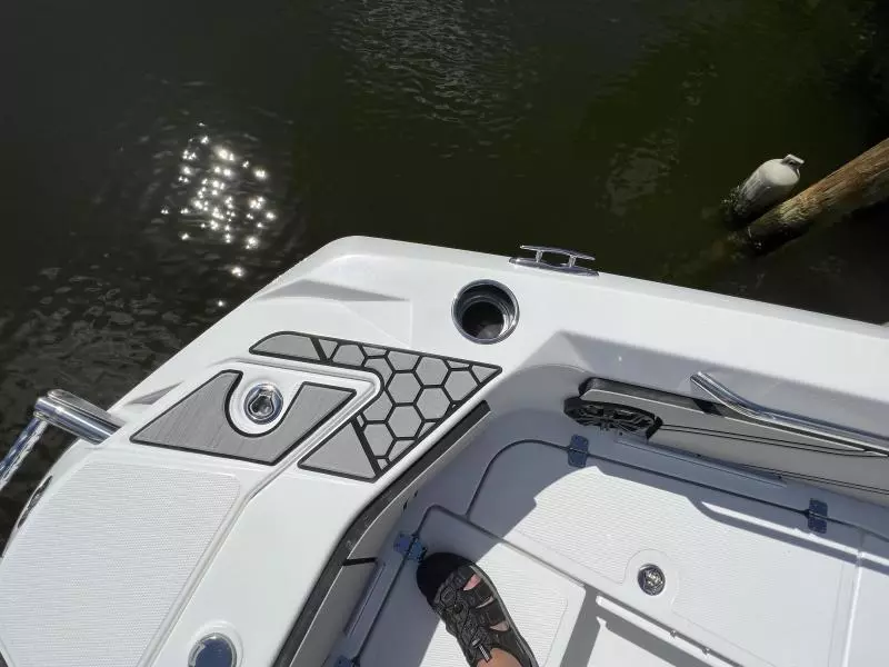 2020 Scarab 255 ID Open