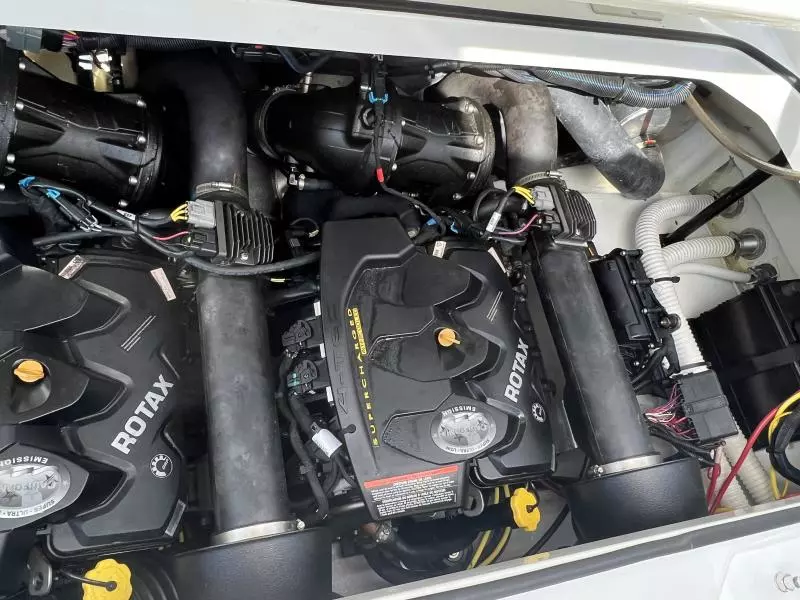 2020 Scarab 255 ID Open