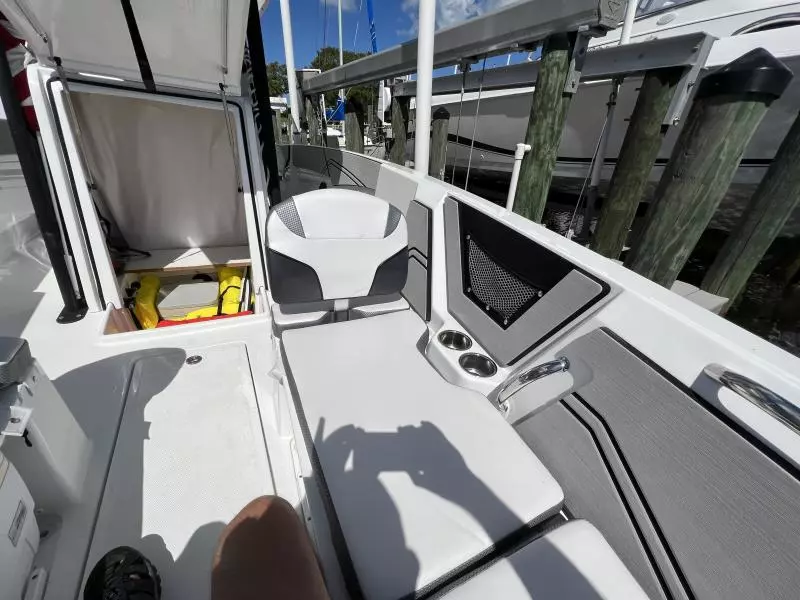 2020 Scarab 255 ID Open