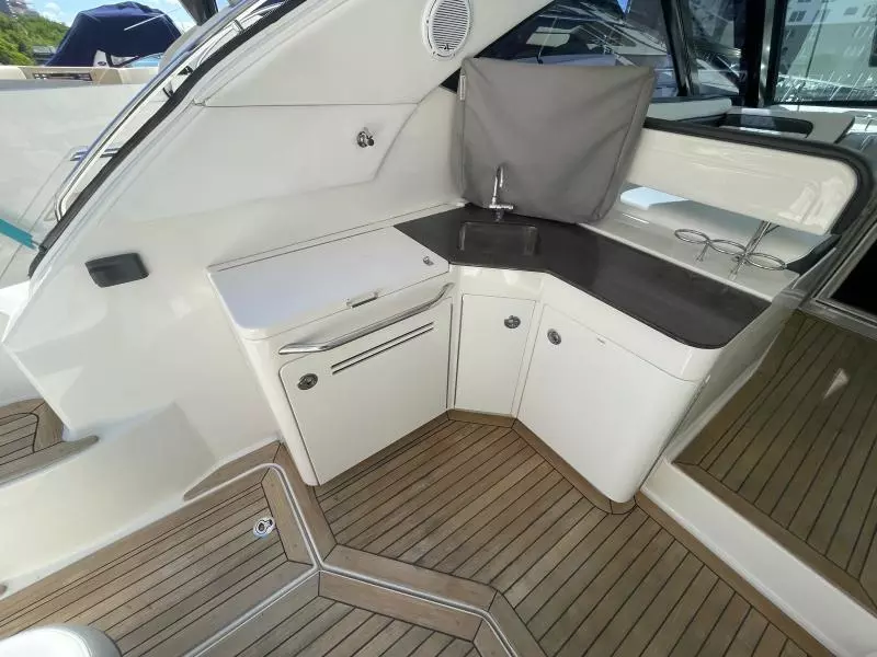 2014 Sea Ray 470 Sundancer