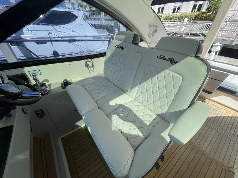 2014 Sea Ray 470 Sundancer