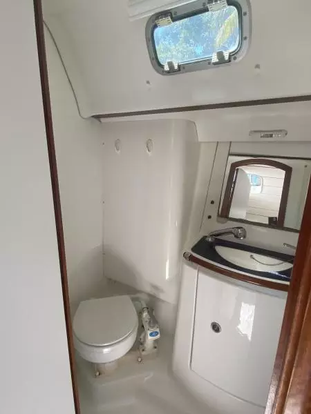2004 Beneteau 473