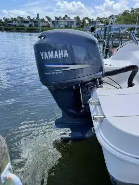 2006 Hurricane 232 Fundeck