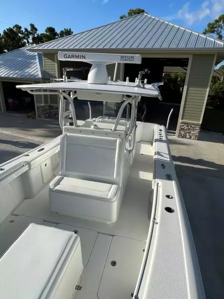2016 Yellowfin Center Console