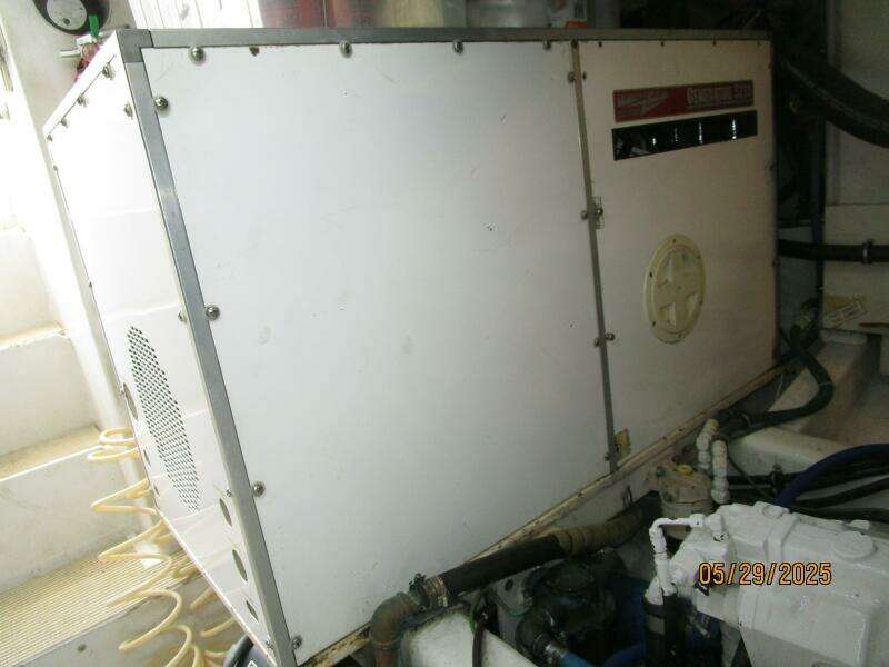 58' West Bay generator soundbox 