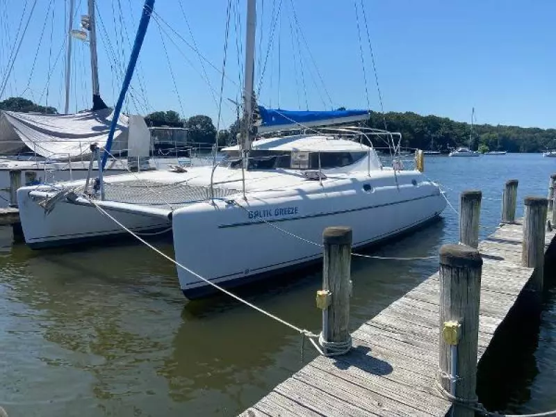 1995 Fountaine Pajot Athena 38