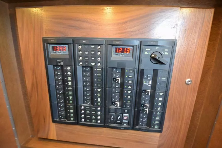 2017 Floe Craft Afina 3950