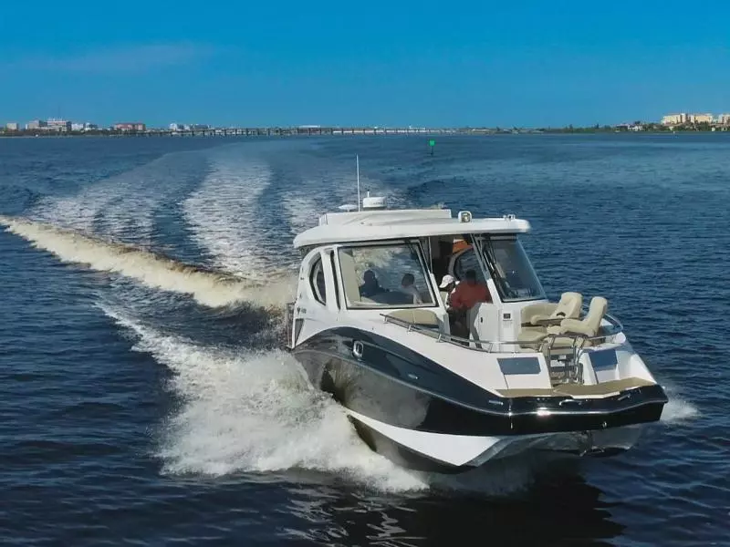 2017 Floe Craft Afina 3950