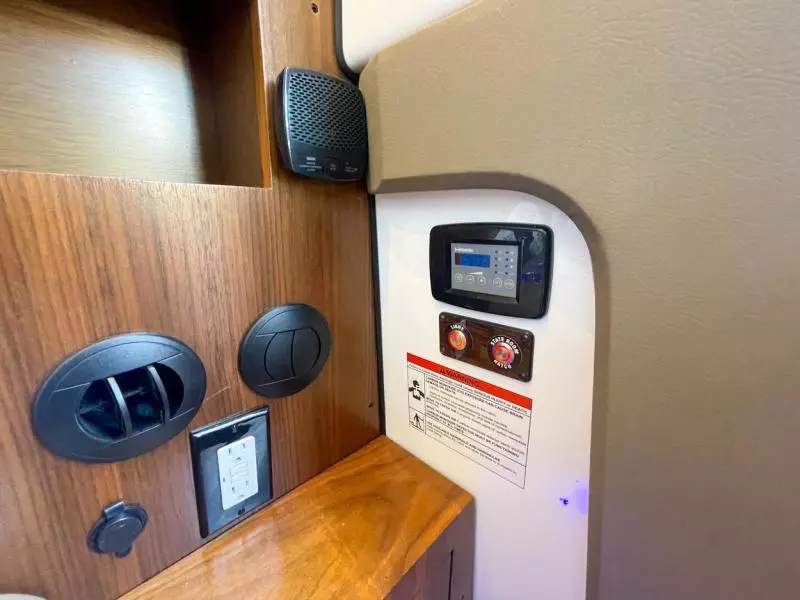 2017 Floe Craft Afina 3950