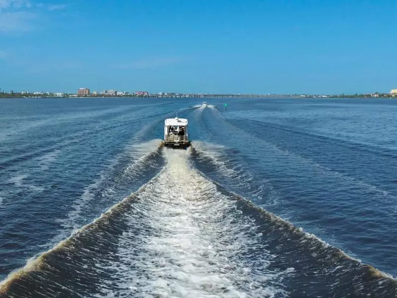 2017 Floe Craft Afina 3950