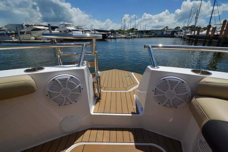 2017 Floe Craft Afina 3950