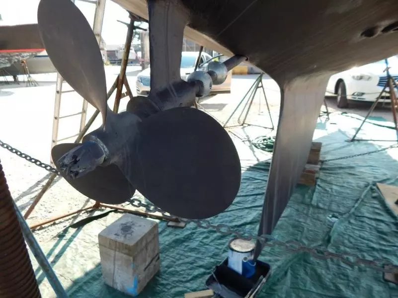 1976 Heritage Yacht Intrepid 35