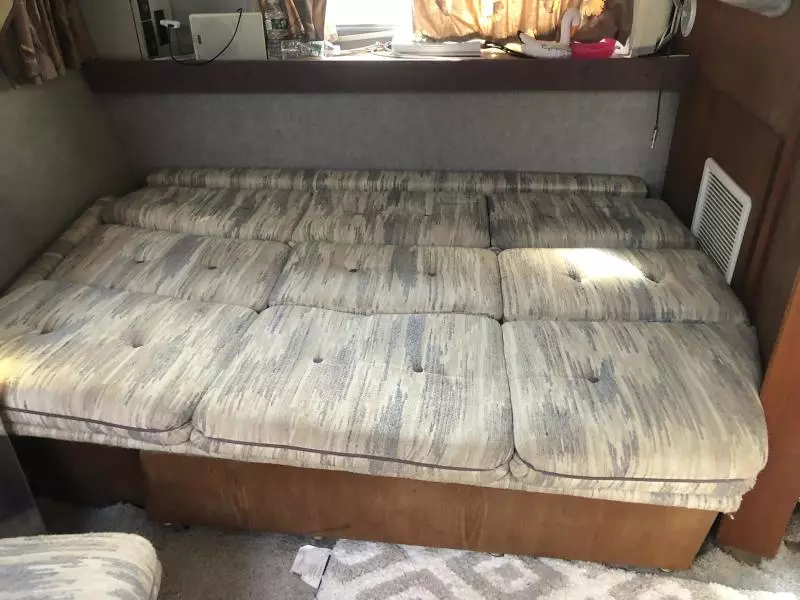 1986 Cruisers Esprit 3370