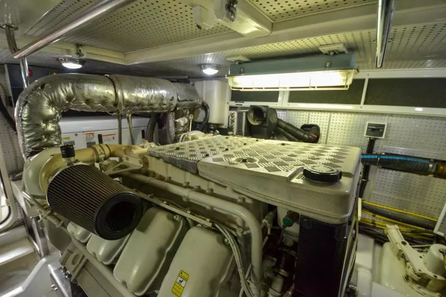 2009 Hampton 580 Pilothouse