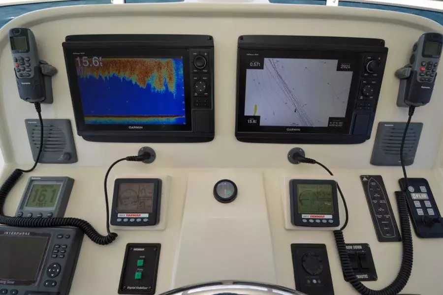2009 Hampton 580 Pilothouse